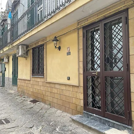 Casa Sermoneta Feriehus Napoli