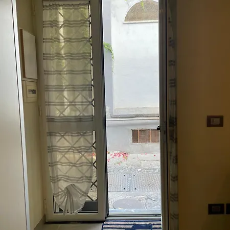 Casa Sermoneta Feriehus Napoli